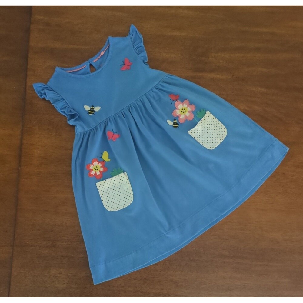 Mini Boden Girls cotton Blue dress with flower applique size 5/6 GUC